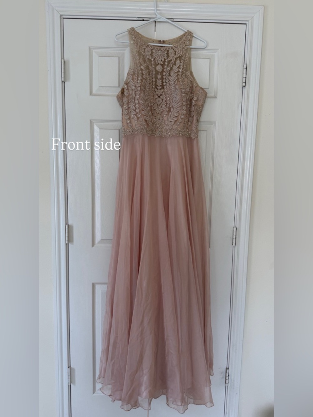 Sleeveless Blush Prom/Event Dress